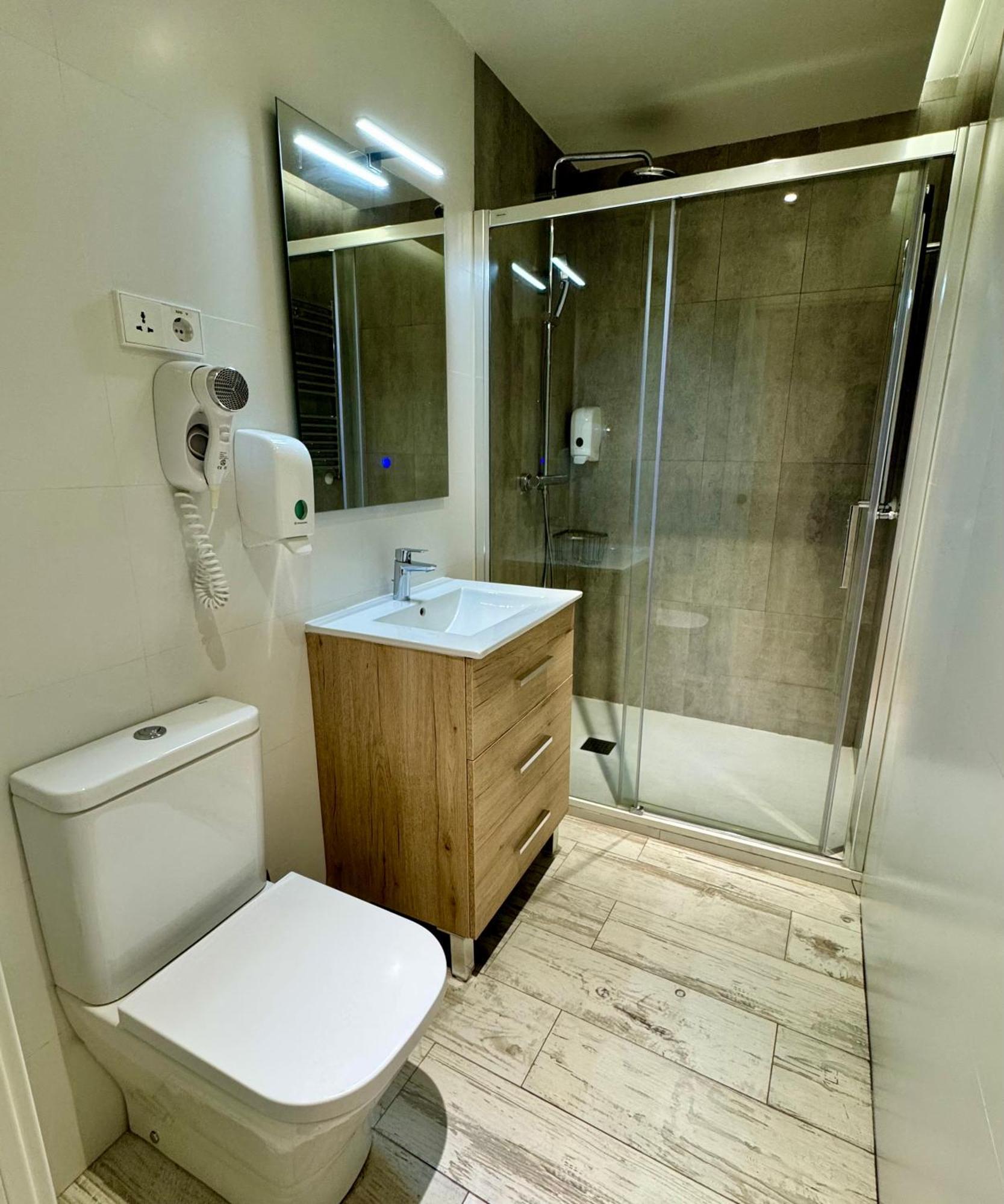 Apartamentos Apolo Madrid Exteriér fotografie