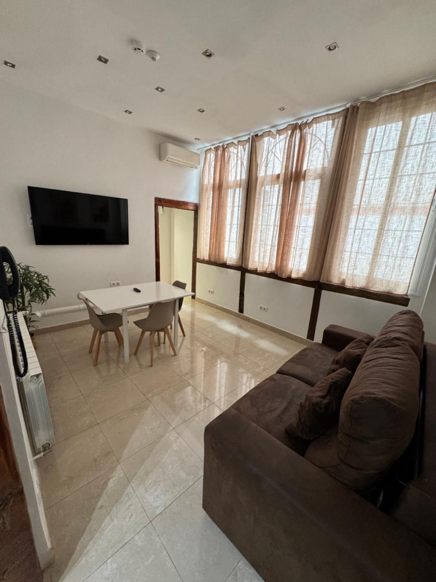 Apartamentos Apolo Madrid Exteriér fotografie