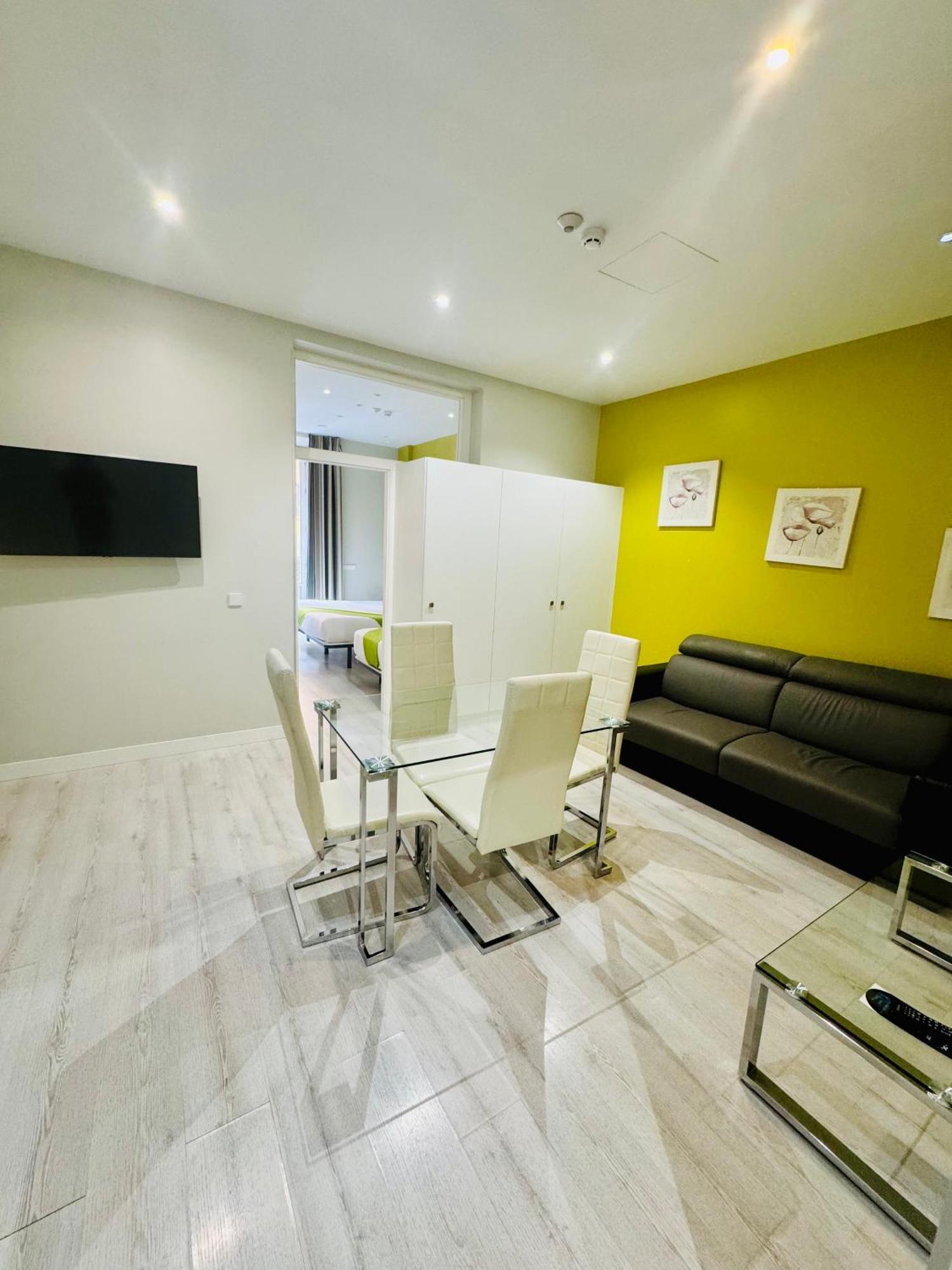 Apartamentos Apolo Madrid Exteriér fotografie