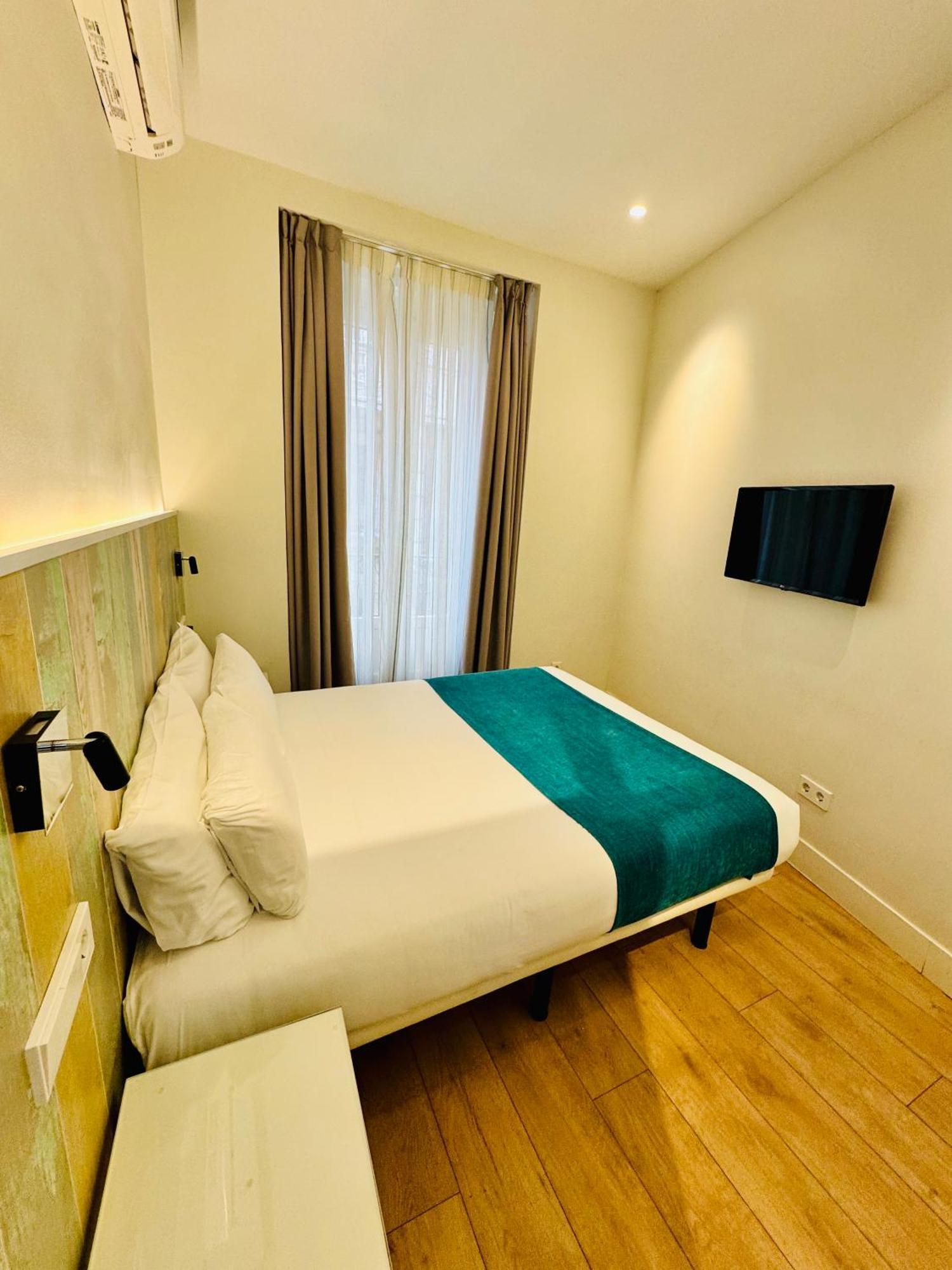 Apartamentos Apolo Madrid Exteriér fotografie
